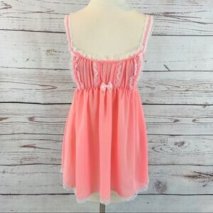 Victoria’s Secret negligee pink white lace small